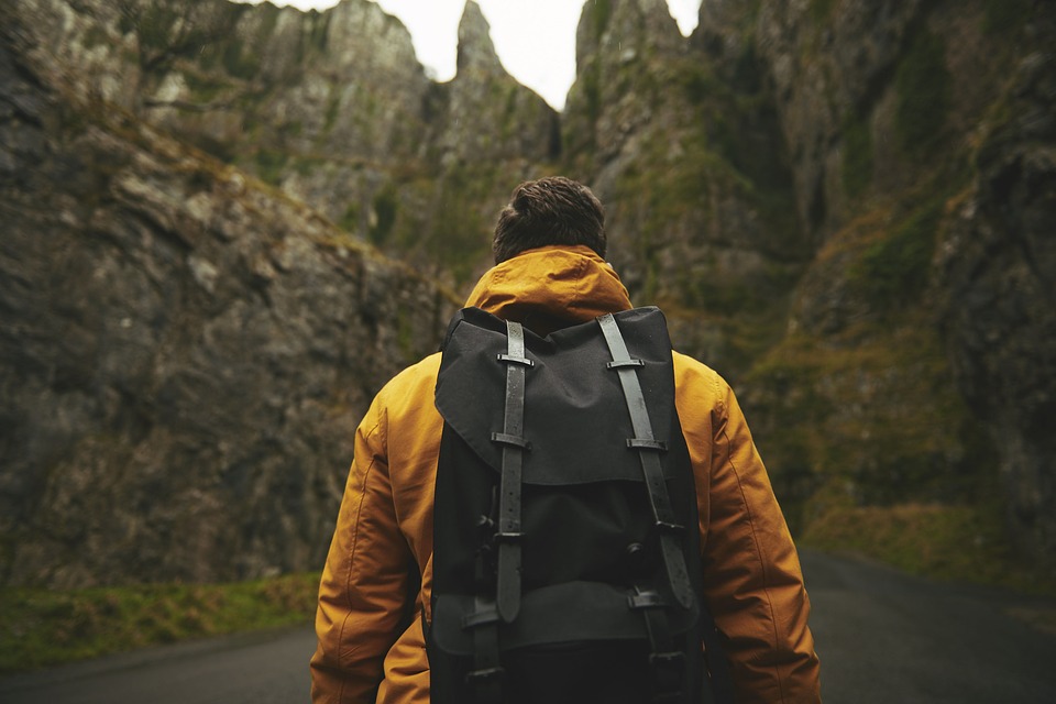 backpacking safety tips