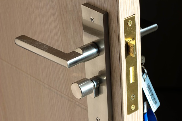 Deadbolt locks